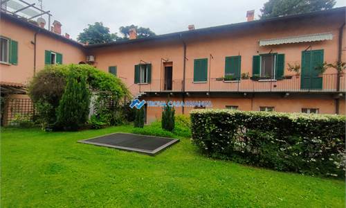 Monolocale piu' servizi arredato