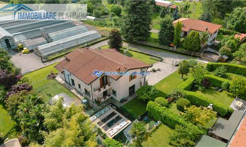 Villa for Sale in Casatenovo