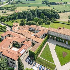 3+ bedroom apartment for Sale in Lurago d'Erba