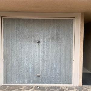 Garage for Sale in Albiate