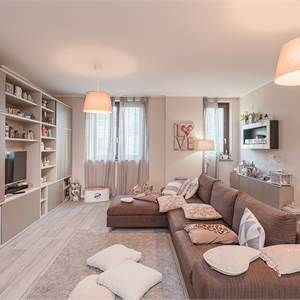 4 o più locali In Vendita a Lissone