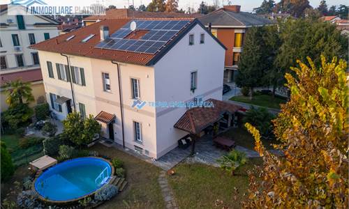 Farmhouse for Sale in Sovico