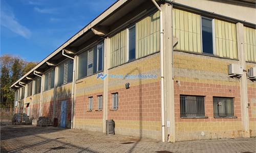 Hut for Rent in Triuggio