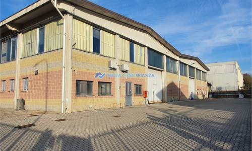 Hut for Rent in Triuggio